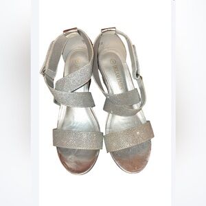Dream Pairs Metallic Silver Glitter Strappy Sandals